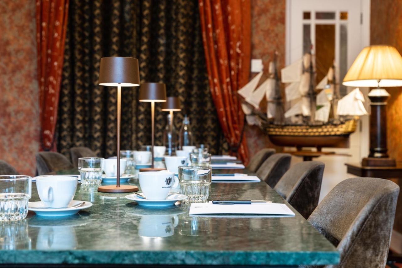 Grand Boutique Hotel-Restaurant Huis Vermeer Девентер Экстерьер фото